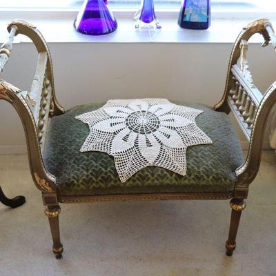 Antique Victorian Art Nouveau Vanity Bench Seat. 