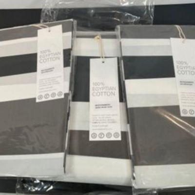 AREA - Black & White Linens