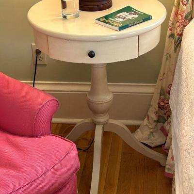 1 drawer side table
