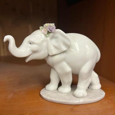 Lladro Elephant 