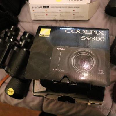 Nikon Coolpix S9300