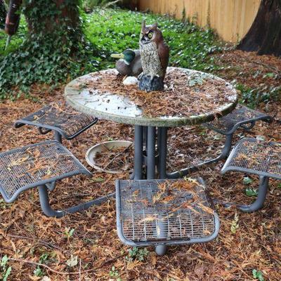 Outdoor metal picnic table