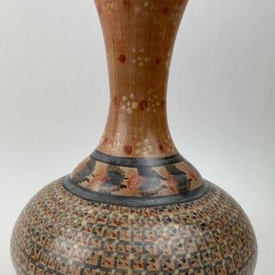 #20 â€¢ Vintage Mexican Pottery Vase
