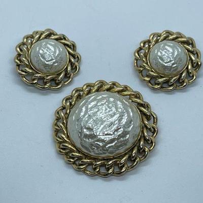 Vintage Costume Jewelry