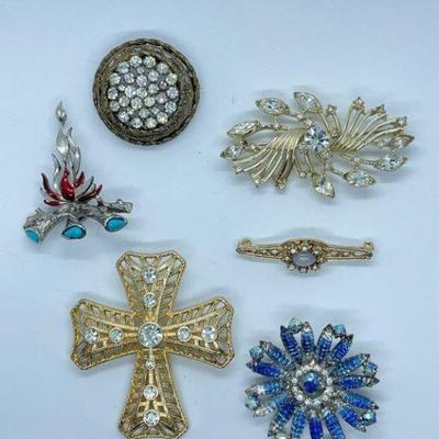 Vintage Costume Jewelry