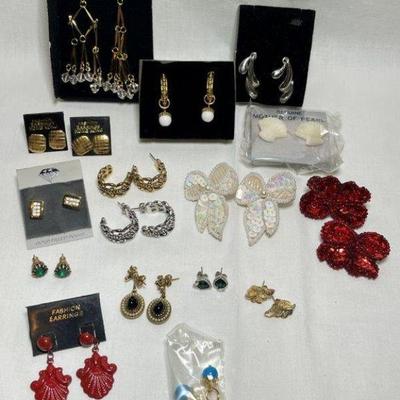 Vintage Costume Jewelry