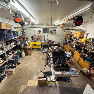FULL GARAGE