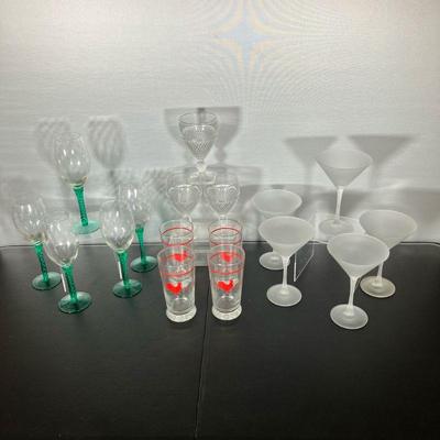 (17PC) VINTAGE MARTINI & WINE GLASSES | Vintage Glassware Group including: (5) Frosted Martini Glasses 6.75â€. (5) Emerald Green...