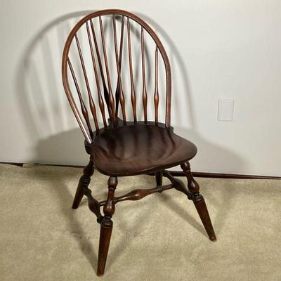 WINDSOR HOOP BACK CHAIR | Vintage Brace Back Windsor in a Mahogany finish, with nice bulbous turnings. - l. 19 x w. 20 x h. 36 in (Seat...