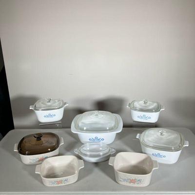 (14PC) CORNINGWARE SYMPHONY & CORNFLOWER | Lot includes eight casseroles and six lids as below: (4) Cornflower Casseroles in 1.5,...