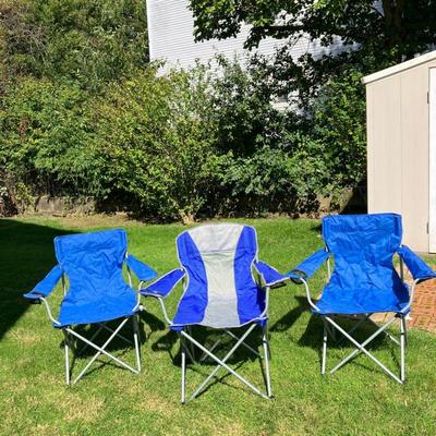(3PC) OZARK TRAIL ARMCHAIRS | Three arm chairs in carry bags: (2) Deluxe Armchairs in blue. (1) Oversized Mesh Chair in blue. - l. 35.8 x...