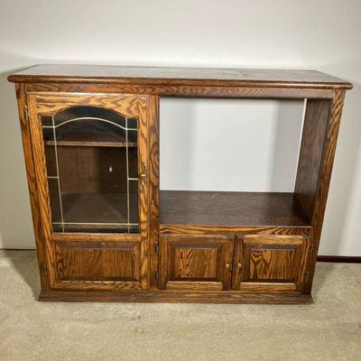 CREATIONS ENTERTAINMENT CENTER | Oak TV and Stereo Center made by Creations Oak Quality Furniture, Fresno CA. Two shelves behind leaded...