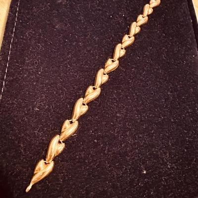 Gold bracelet