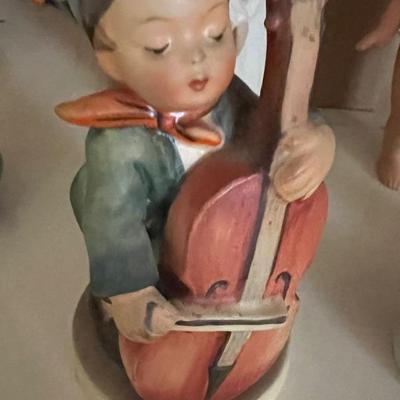 Hummel figurine Sweet Music