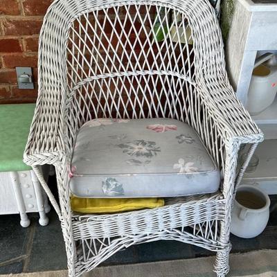 Vintage Bar Harbor wicker chair 