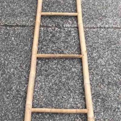 Decor ladder quilts 