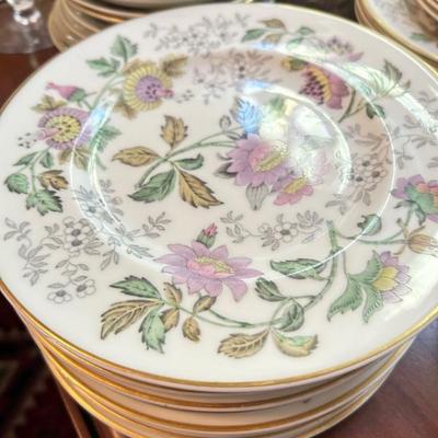 Wedgewood Bone China Avon pattern service for 12, extras, serving pieces, demitasse 