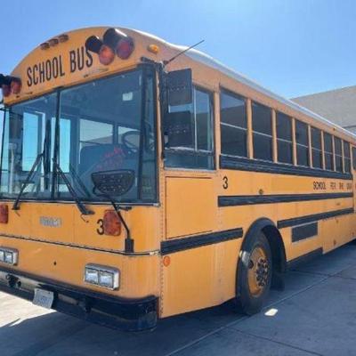 #86 â€¢ 1993 Thomas Built Buses Saf-T-Liner MVP-ER SCHOOL Bus
