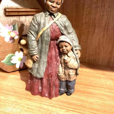 Harriet Tubman And Daniel
Martha Holcomb sculpture 