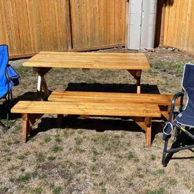 Picnic Bench in amazing condition