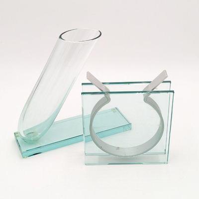 Vintage Signed Stephan Schlanser Art Glass Vase and Peter Hewitt x MOMA Ribbon Vase