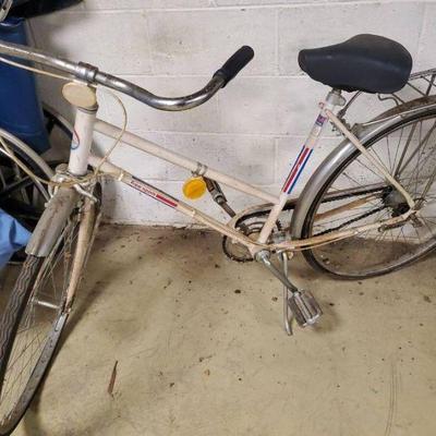 Free Spirit 3-speed Girl's Bike