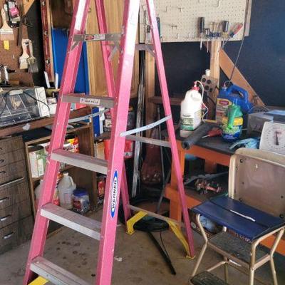 8 ft. ladder