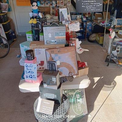 Estate sale photo