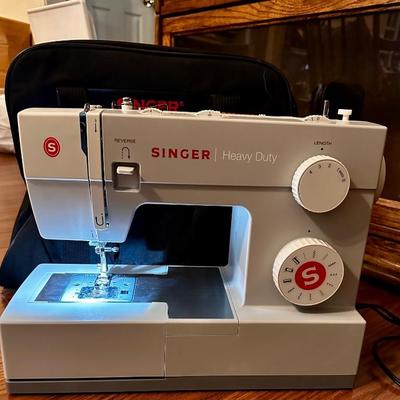 Singer heavy duty sewing machine, like new!