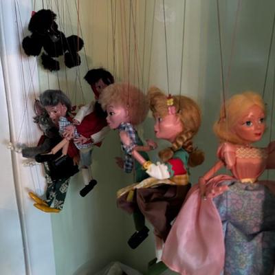 Marionette puppets