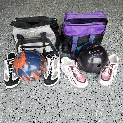  Set of His and Hers Bowling Balls, Bag and Shoes - Men's 8.5 and Women's 8.5 Dexter Shoes in VG Condition