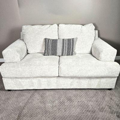 Off-White Love Seat in Very Clean Condition