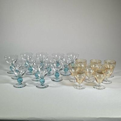 (21PC) MURANO BLOWN GLASSES | Including 13 light blue blown glass glasses and 8 yellowish amber glasses. - h. 4 x dia. 3 in (blue glass) 