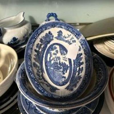 Blue Willow Serving Pieces