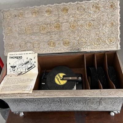 THORENS MUSIC BOX WITH DISCS