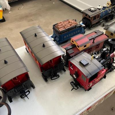 TRAIN SET