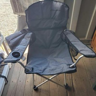 #7136 â€¢ Eddie Bauer Foldable Chair With Soft Case

