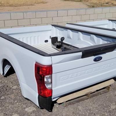 #50 â€¢ Ford Super Duty Truck Bed With Rear Bumper
