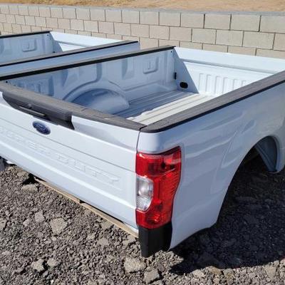 #52 â€¢ Ford Super Duty Truck Bed With Rear Bumper
