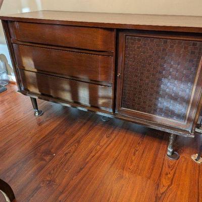 Buffet 50" x 17.75" x 30.25". See Photos For Ware.