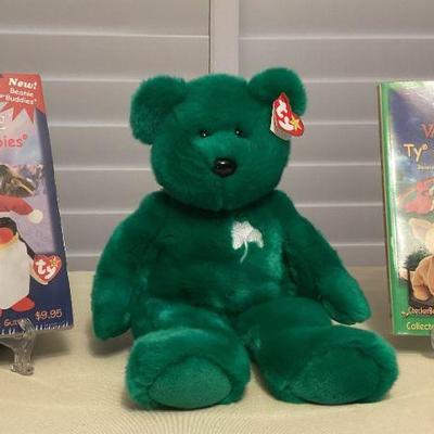 MMF139 Erin Beanie Buddy & Two Ty Beanie Babies Value Guide Books