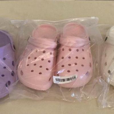 MMF082 Three Pairs Of Clogs Womenâ€™s Size 7-8? New