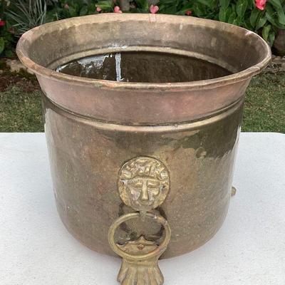 MMF062 Beautiful Footed Brass Planter