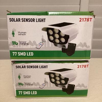 MMF045 Two Outdoor Garden Solar Sensor Lights New