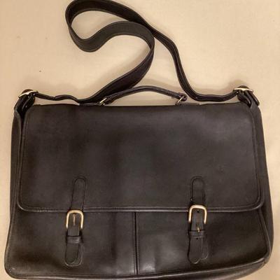 MMF085 Vintage Genuine Coach Black Leather Messenger Bag