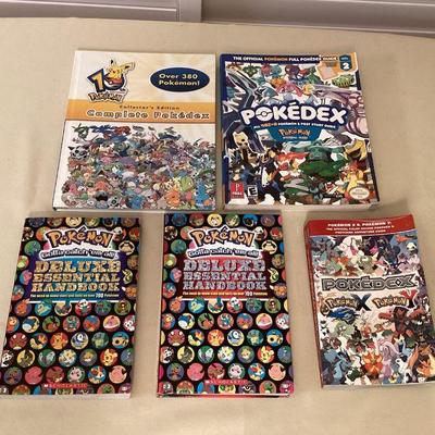 MMF151 Five PokÃ©mon Pokedex Guides & Handbooks 