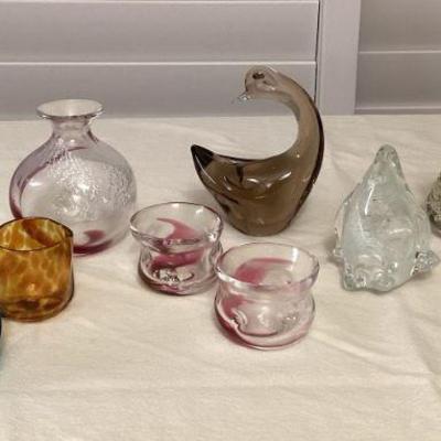 MMF153 Art Glass Paperweights, Art Glass Sake Server & Cups