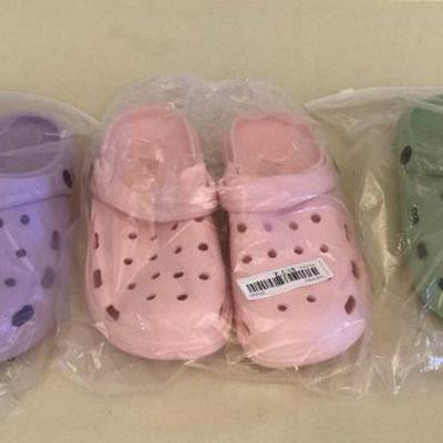 MMF081 Three Pairs Of Clogs Womenâ€™s Size 7-8? New