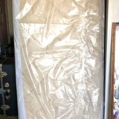 MMF135 Twin Size Bed Set