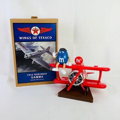 COCH330 Wings Of Texaco 1933 Northup Gamma	Authentically scaled replica Northup Gamma Airplane and Â M&M airplane candy dispensary.
